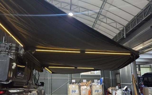 180 Swing Shelter LED 2
